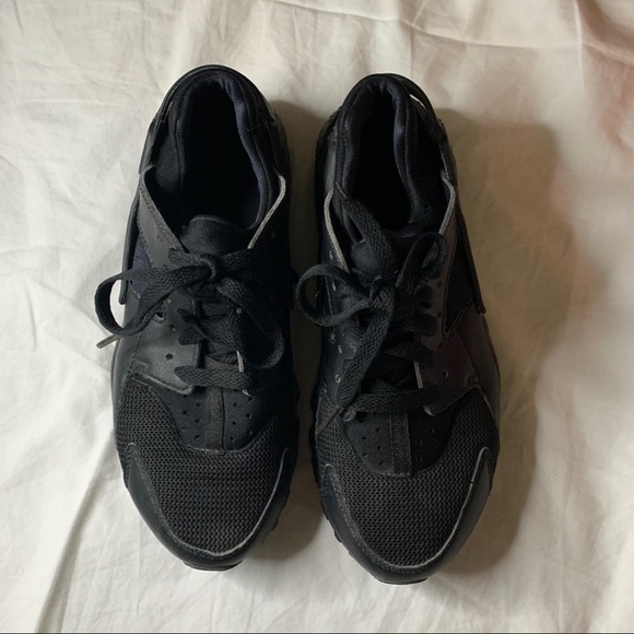 Nike Huarache - Picture 2 of 5